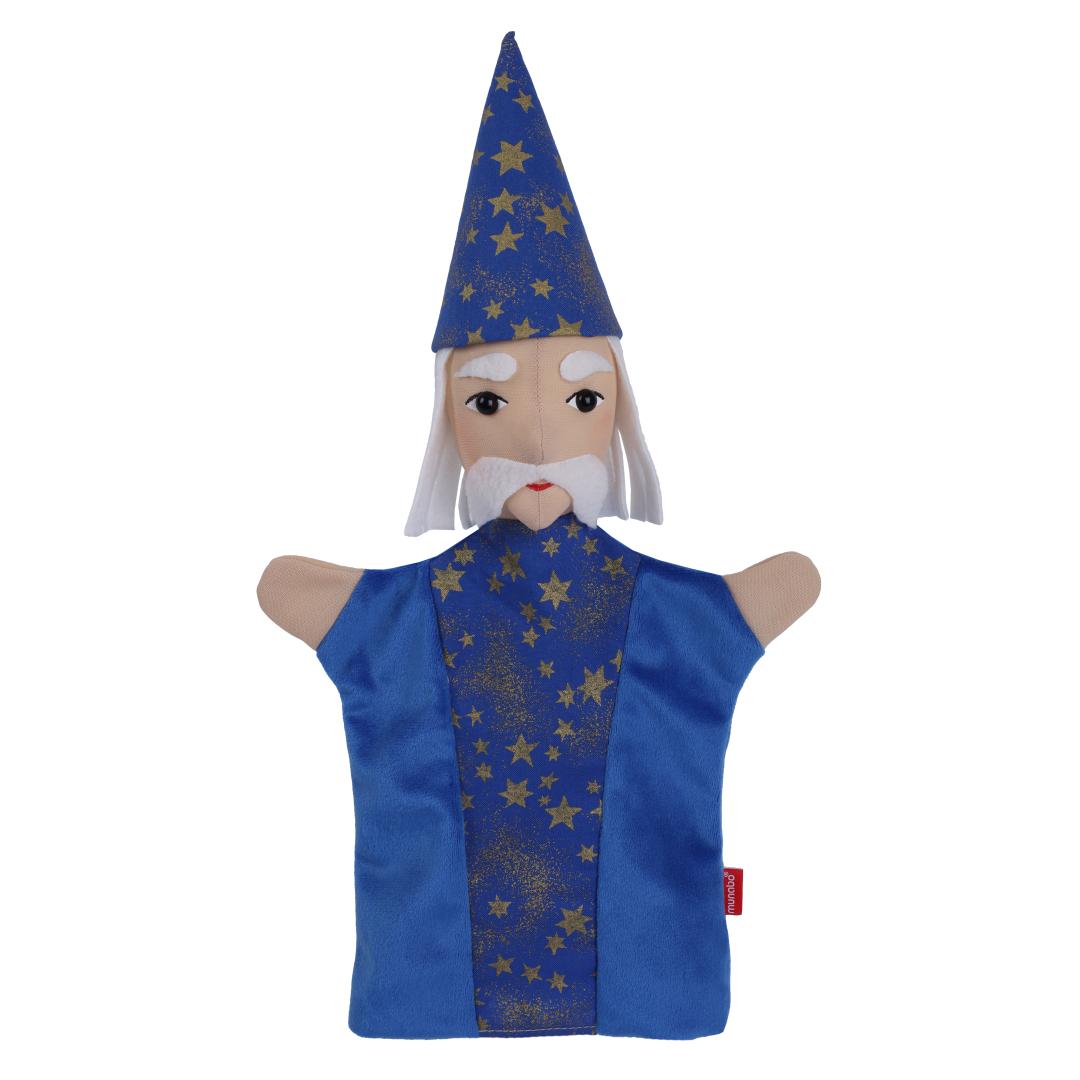 Kasperlepuppe guter Zauberer von munabo, Vorderansicht: blauer Spitzhut und blaues Gewand mit goldenen Sternen, weißes Haar und weißer Schnurrbart.