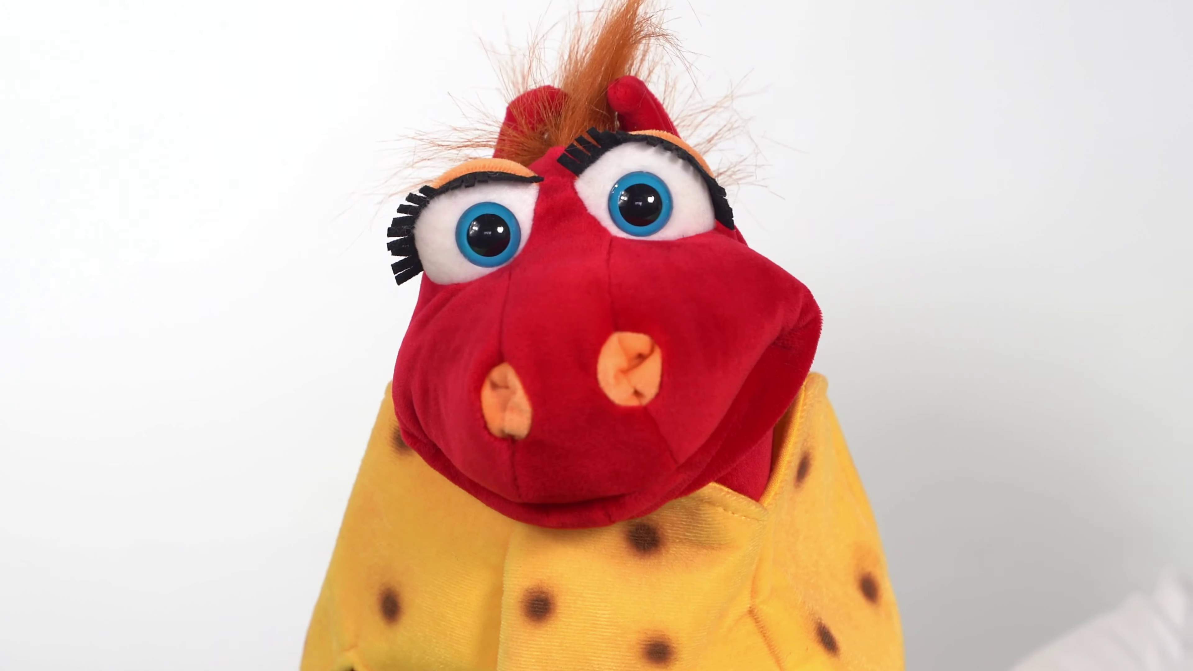 Video 1: Living Puppets Handpuppe Drache Ottilie im Ei