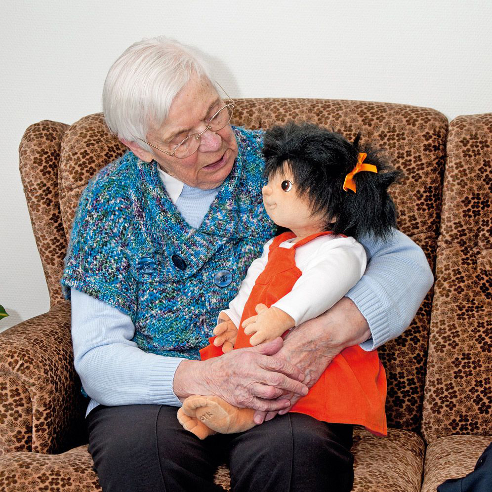 Joyk Puppen - Empathiepuppe Emelie Joyk Puppen - Empathiepuppe Emelie - Produktbild 2