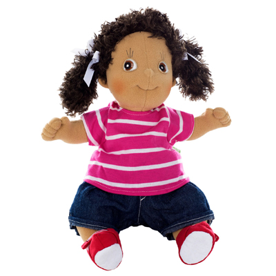 Rubens Puppe im pink gestreiften Shirt mit Jeans-Shorts und roten Schühchen