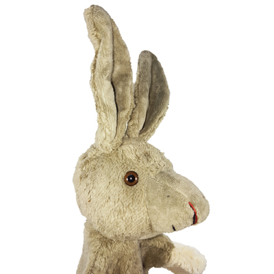 Kallisto Handpuppe Hase, Gesichtsnahaufnahme mit langen Ohren und rosa Nase