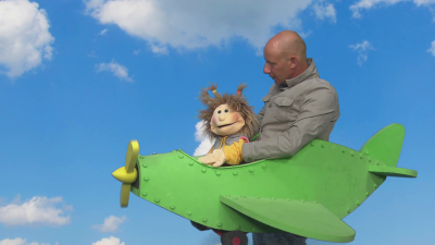 Video 2: Living Puppets hand puppet Lana