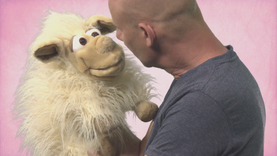 Living Puppets Handpuppe Lucy das Schaf Demo