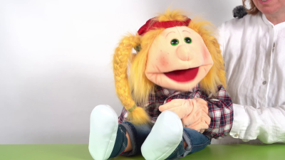 Video 1: Living Puppets hand puppet Katie Kickflip
