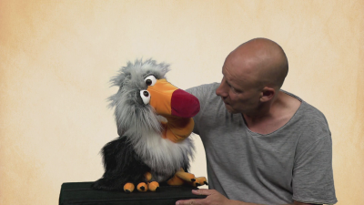 Living Puppets hand puppet Django the vulture Demo