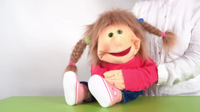 Video 1: Living Puppets hand puppet Caro