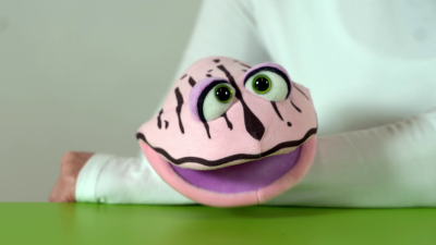 Video 1: Living Puppets hand puppet shell Sweetheart